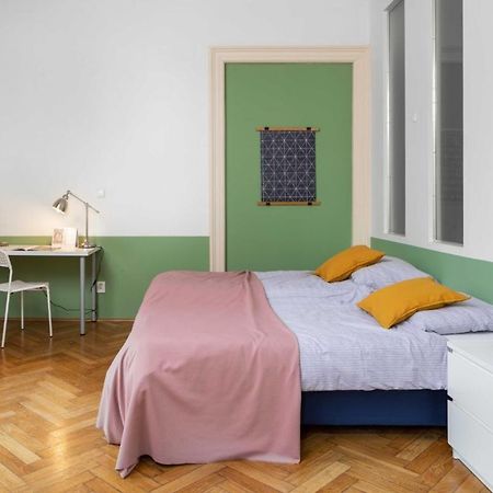 Letna Apartments Praha Bagian luar foto