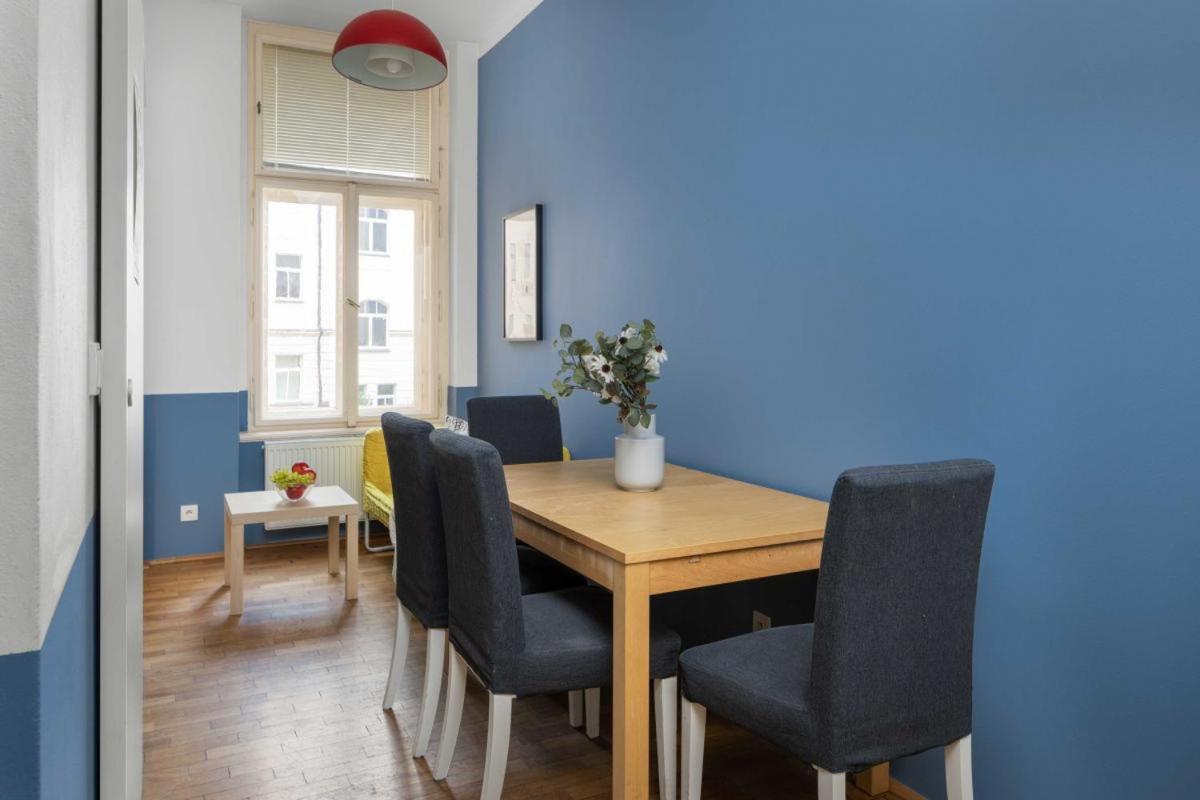 Letna Apartments Praha Bagian luar foto