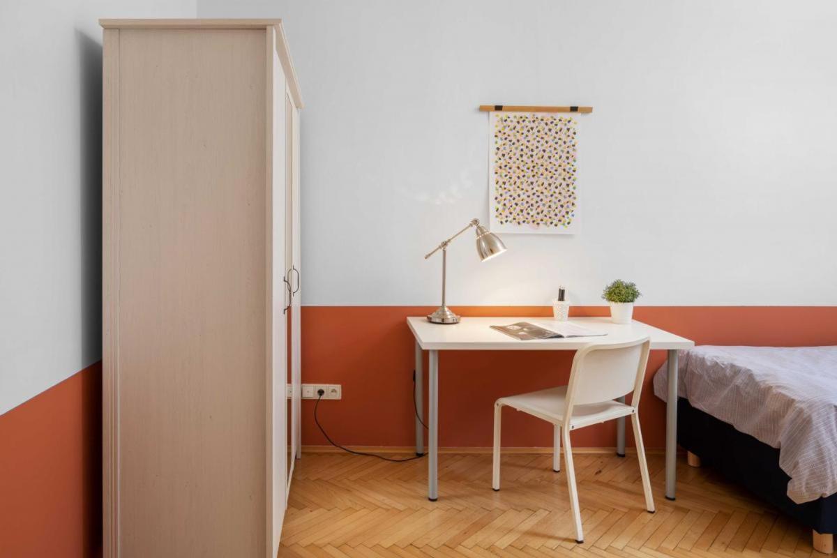 Letna Apartments Praha Bagian luar foto