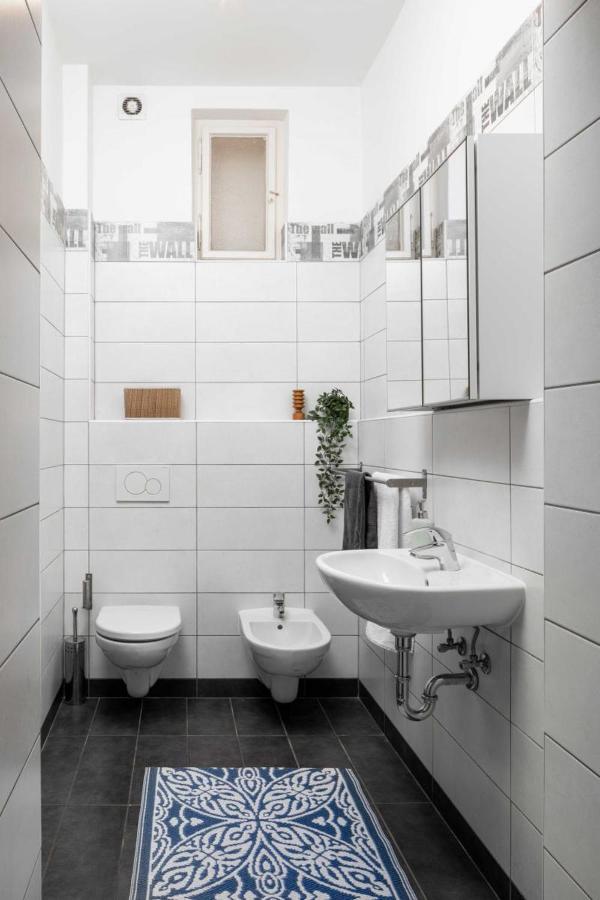 Letna Apartments Praha Bagian luar foto