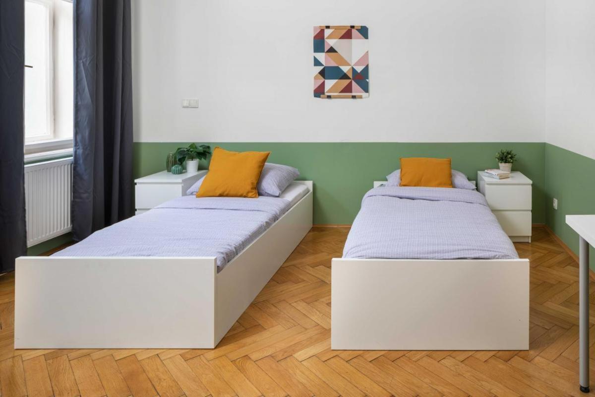 Letna Apartments Praha Bagian luar foto